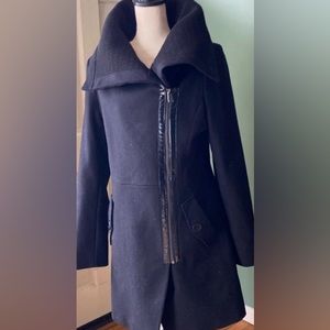 Women’s Sz 12 Via Spiga black wool elegant zip up statement collar luxury jacket